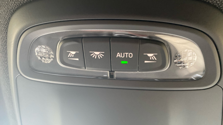 Volvo Xc40 2.0 T4 R DESIGN Pro 5dr AWD Geartronic Petrol Estate